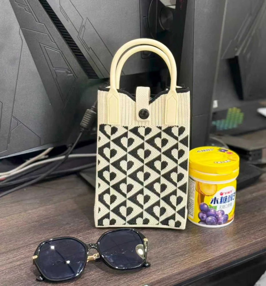 Tab-Closure Phone Totes — Heart — Black / White