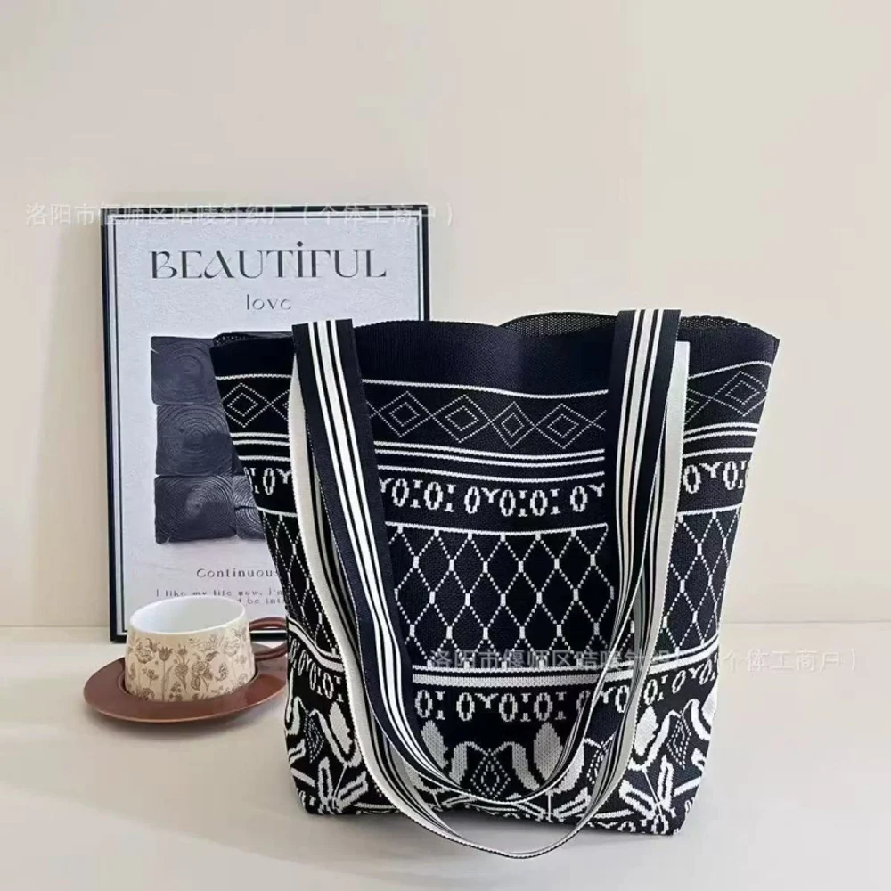 Graphic Knitted Shoulder Totes — Tulip — Black