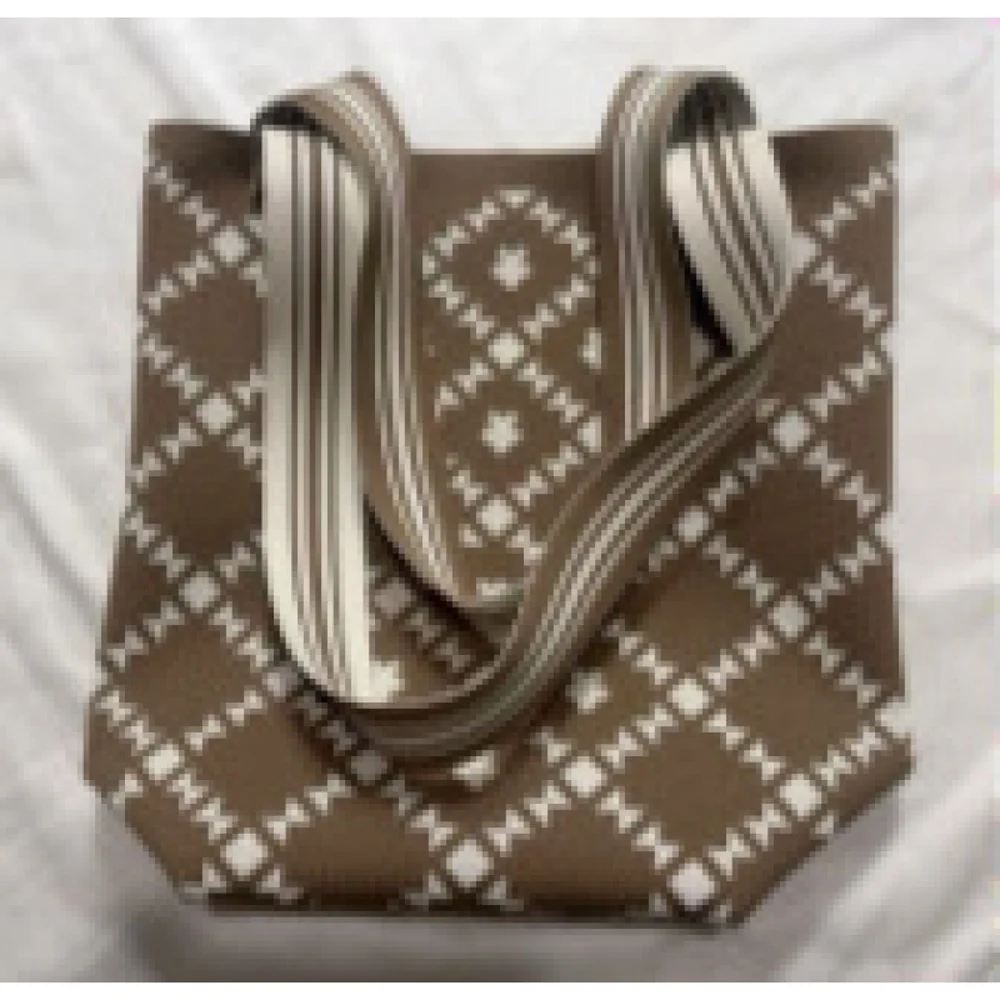 Graphic Knitted Shoulder Totes — Diamond — Brown