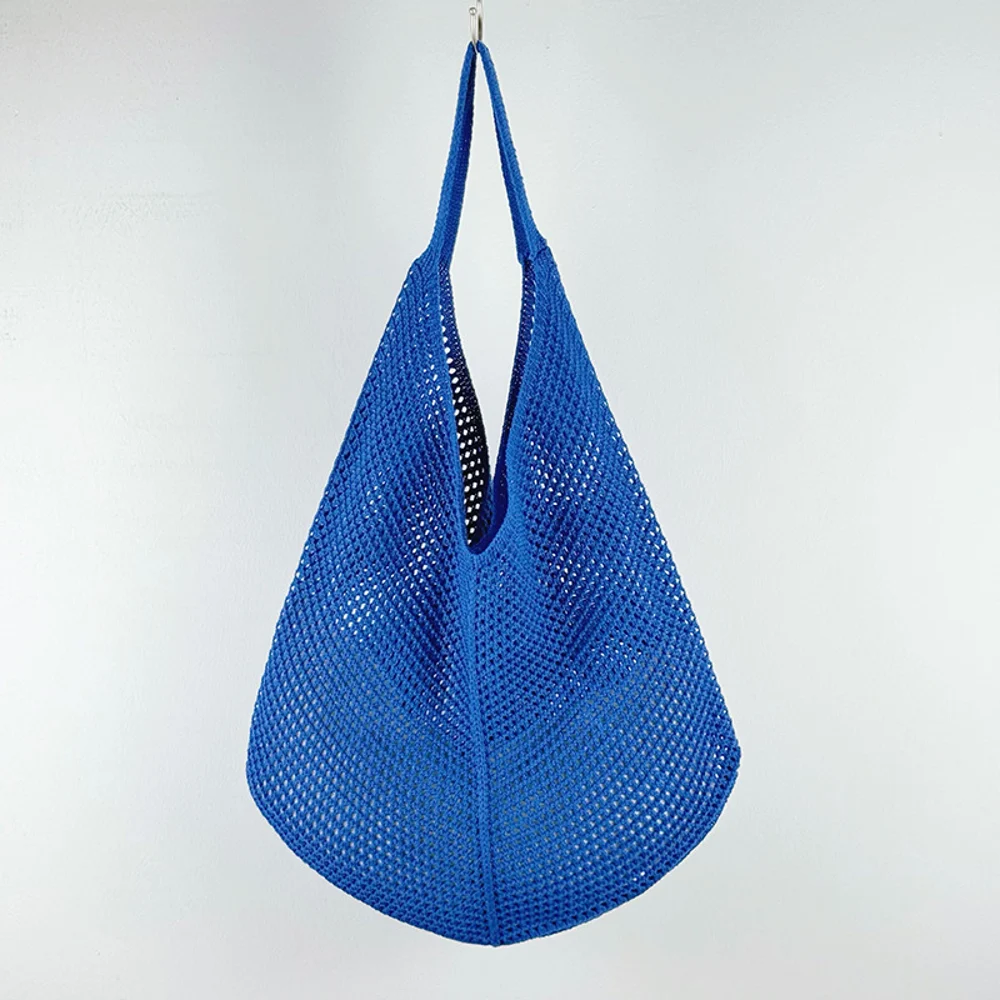 Open-Knit Shoulder Bags — Graphic — Blue