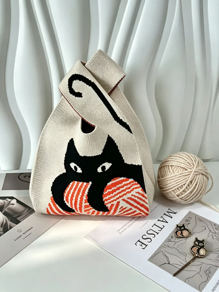 Loop-Handle Knitted Bags — Cat — Cream