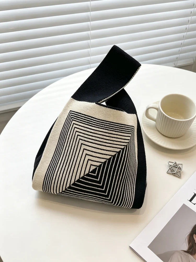 Loop-Handle Knitted Bags — Graphic — Cream