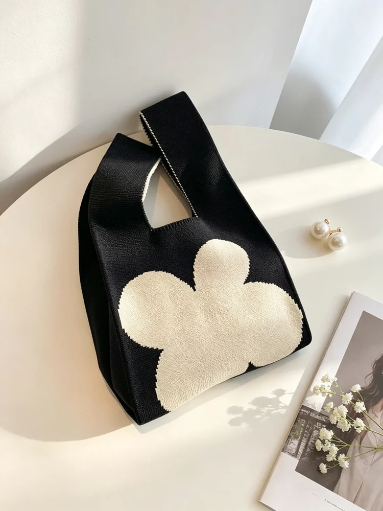 Loop-Handle Knitted Bags — Clover — Black