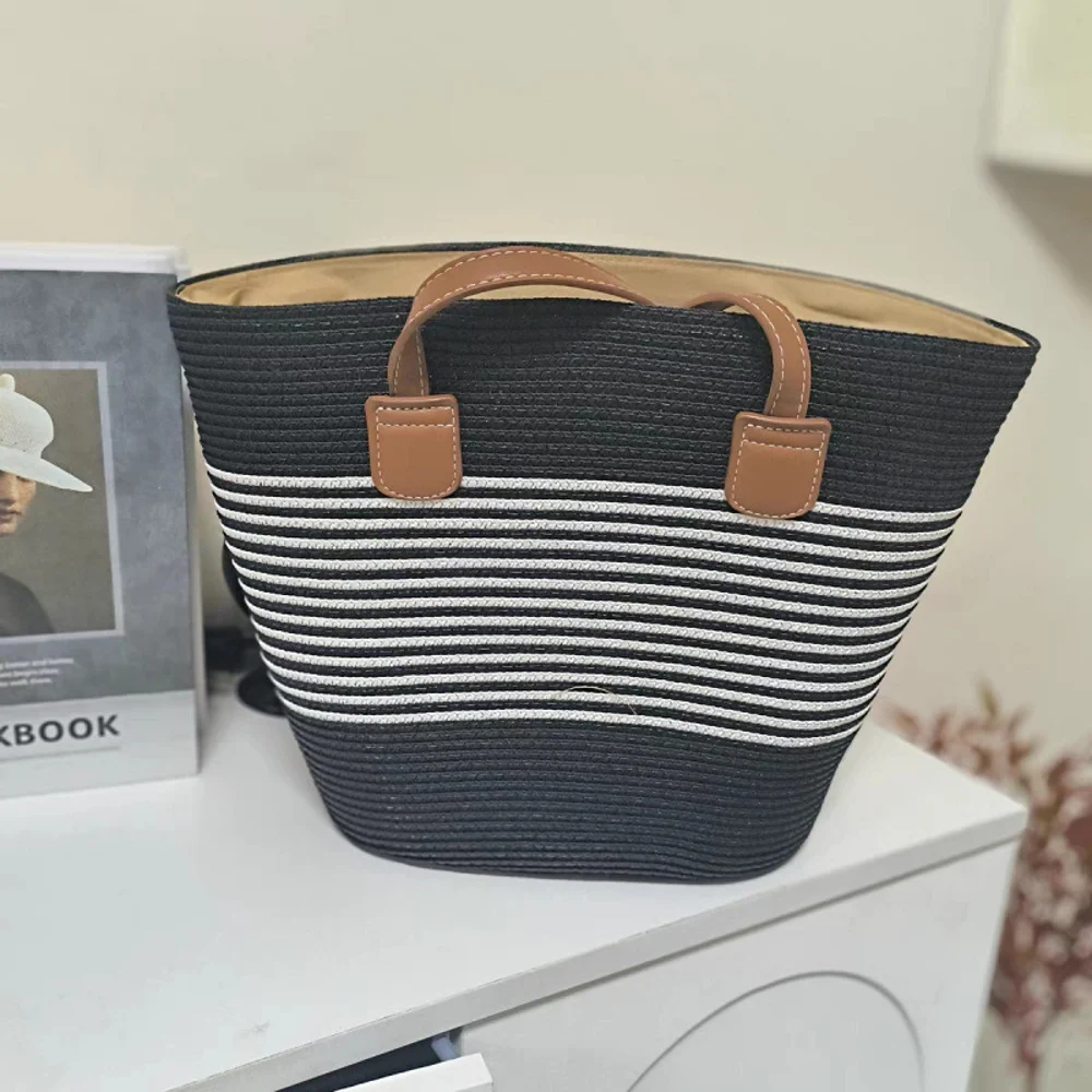 Textured Basket-Shape Totes — Graphic — Black / White