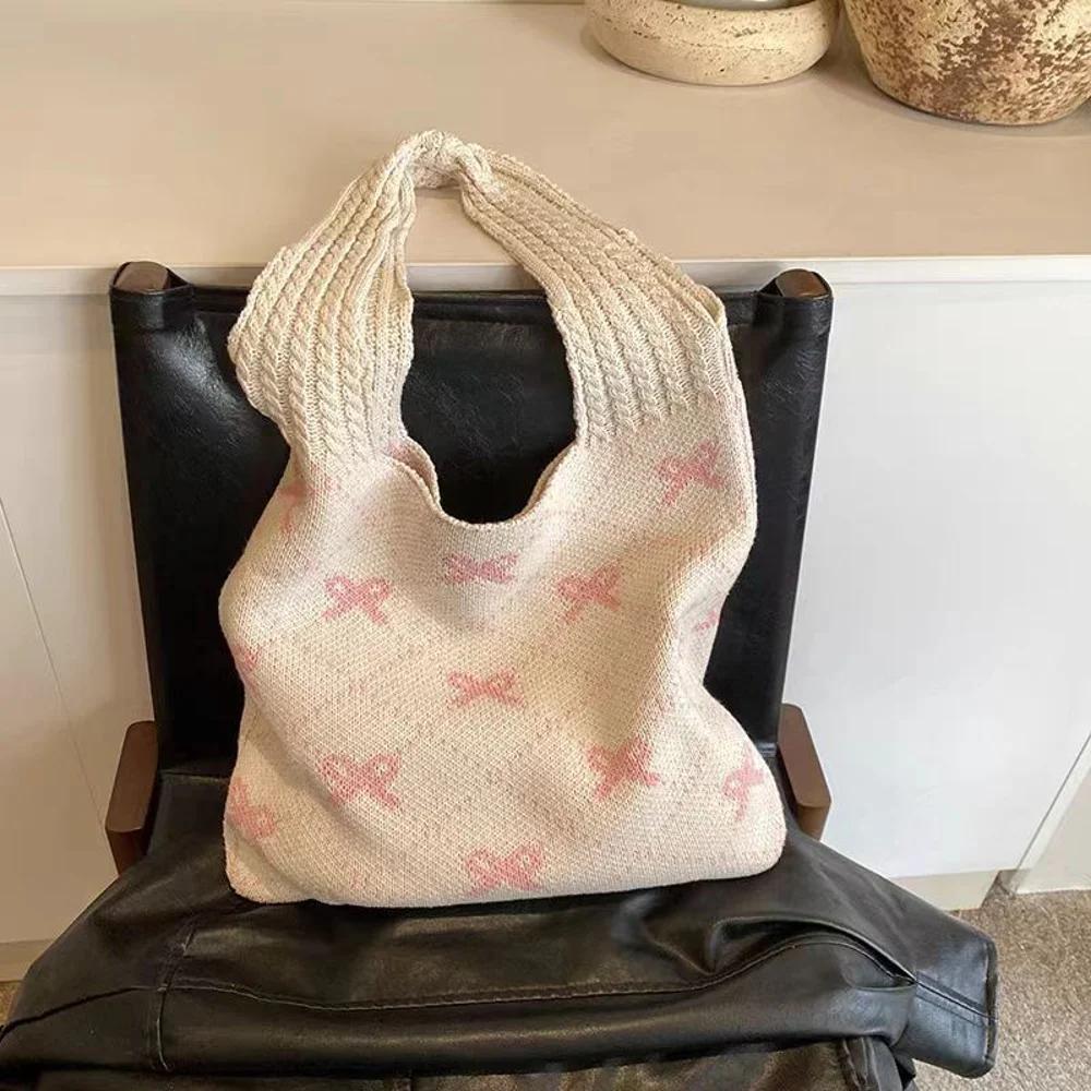 Bow-Pattern Shoulder Bags — Bow — Pink